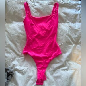 Skims bodysuit in Pink !